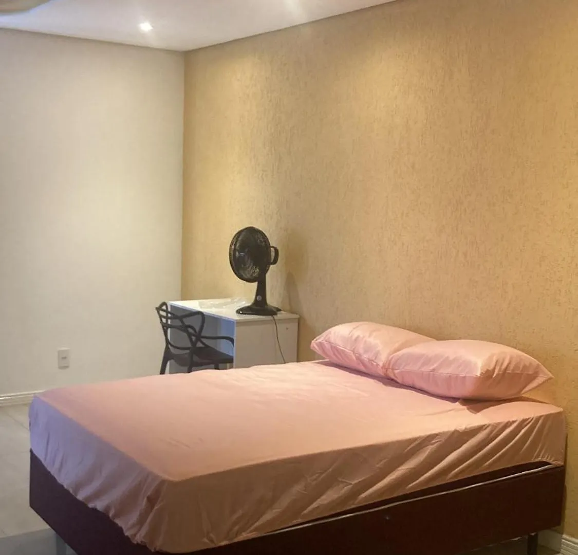 Quarto Elegante E Iluminado Charme E Privacidade Garantidos Em Casa Compartilhada Palhoça 0*,  Brazylia